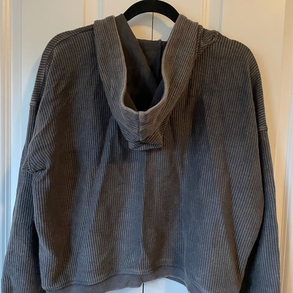 💃🏻3/$35 Aerie Hoodie - Picture 3 of 4